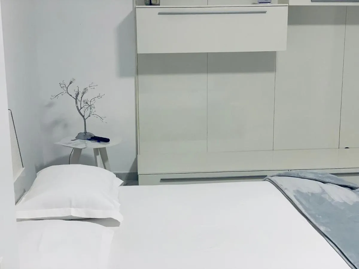 Apart Studio Maria With Free Private Parking Sector 4 Bucureşti 0*,