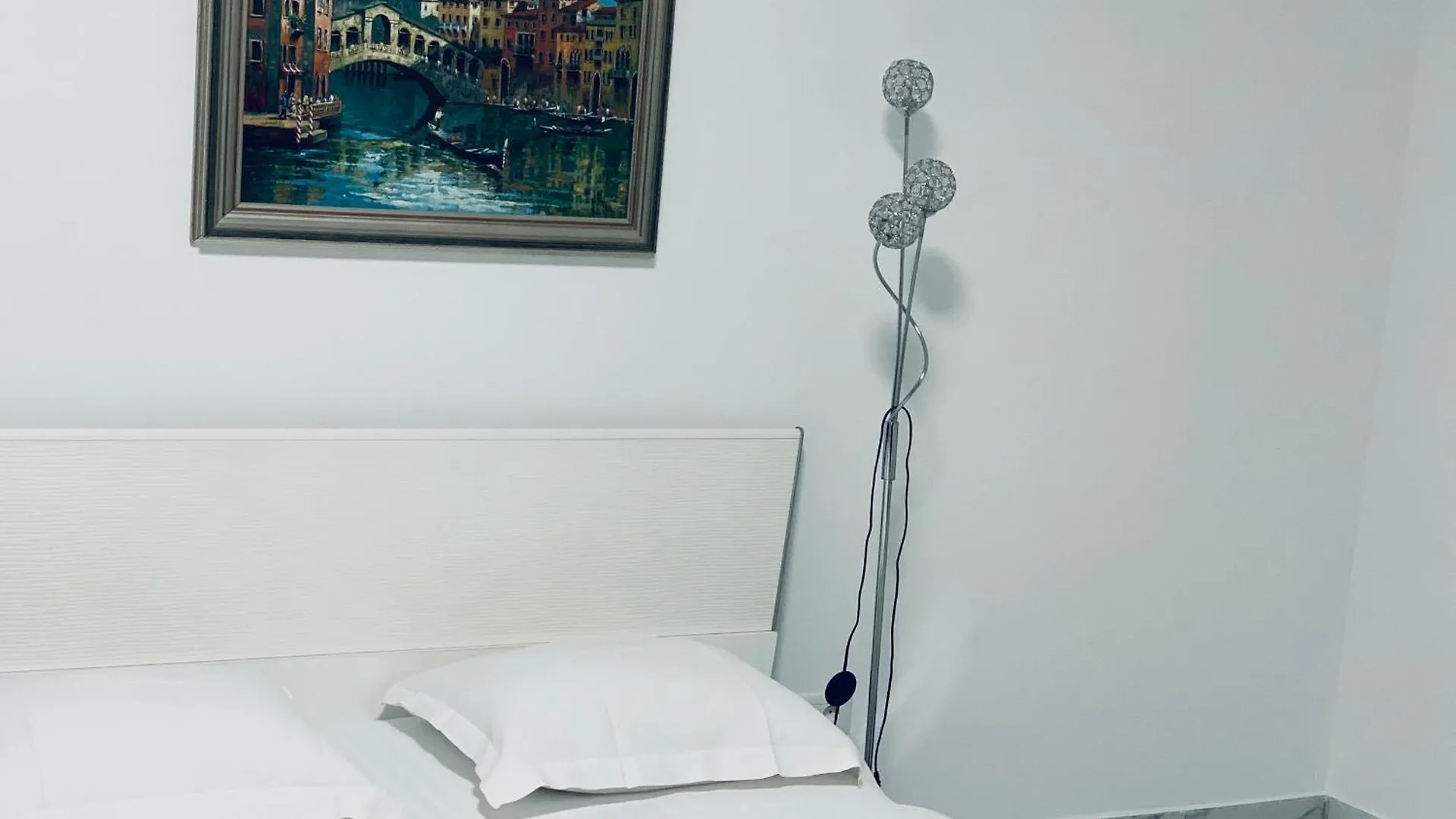 Apart Studio Maria With Free Private Parking Sector 4 Bucureşti 0*,