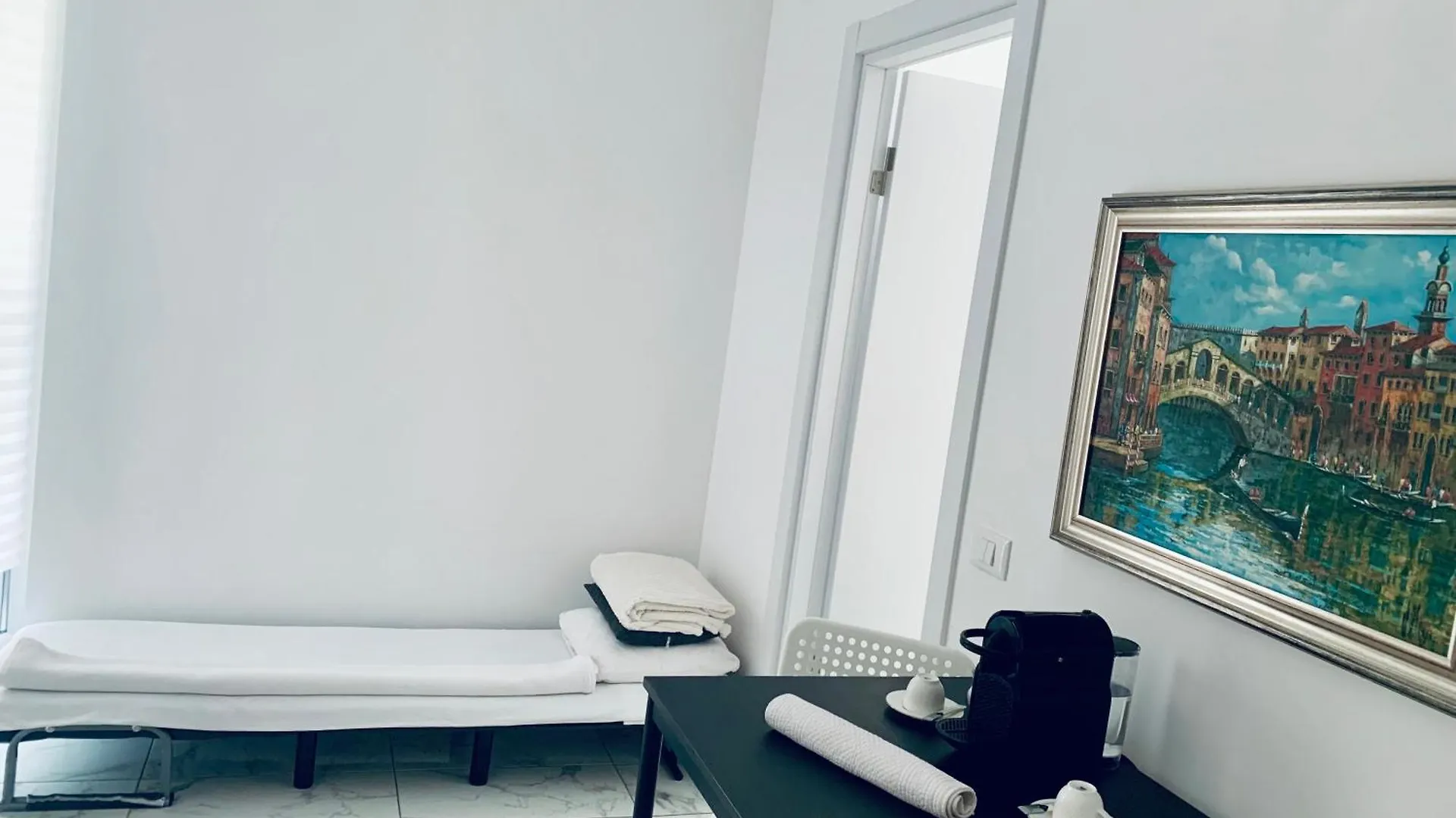 Apartament Apart Studio Maria With Free Private Parking Sector 4 Bucureşti România